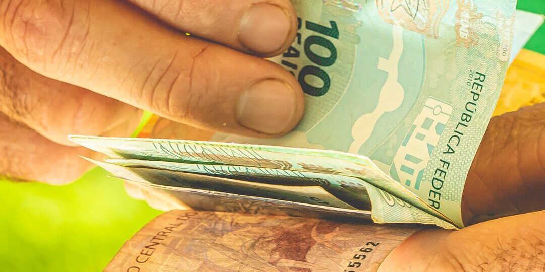 aposentado-ou-pensionista-do-inss-com-dúvida-sobre-o-pagamento-do-décimo-quarto-salário-para-beneficiários-do-inss-consicred-bebedouro